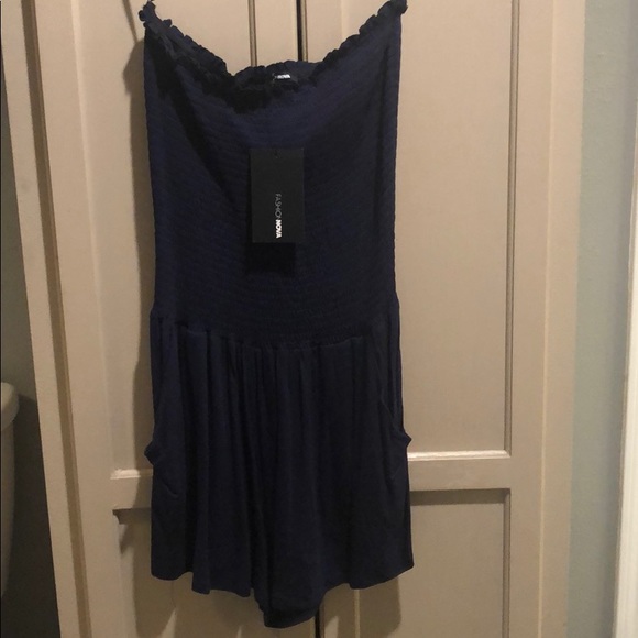 Navy romper - Picture 1 of 2